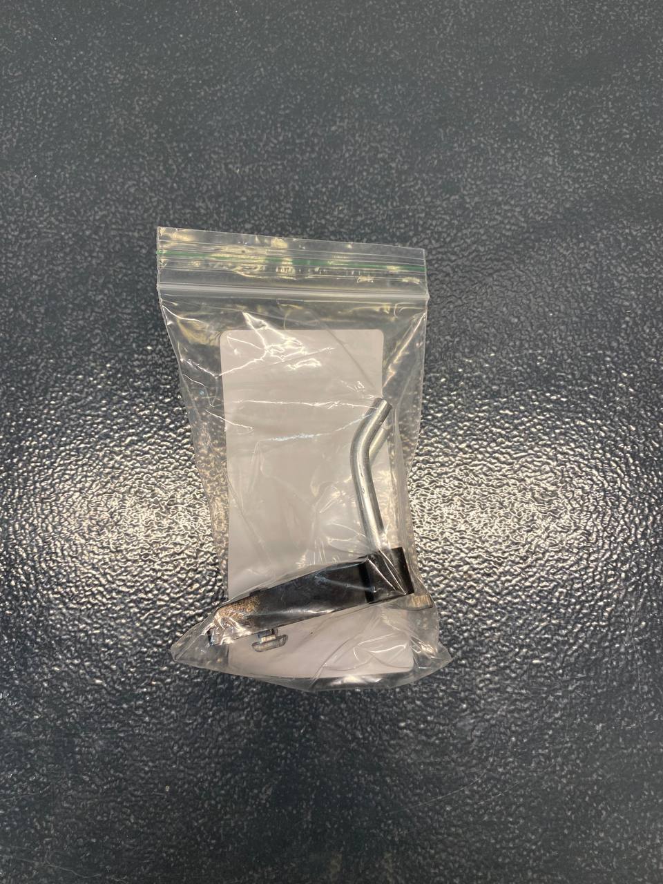 Крючок двойной 38 мм